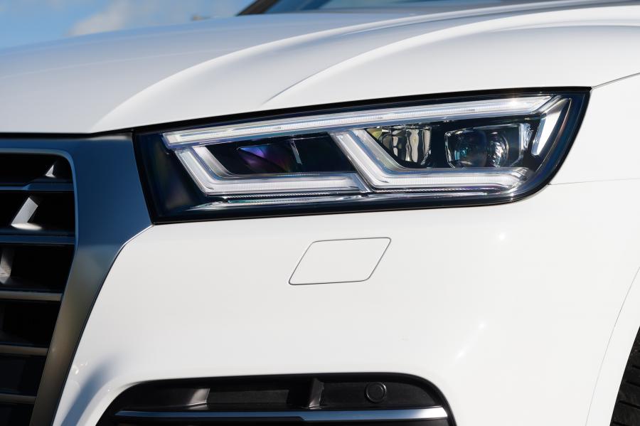 Детали экстерьера Audi Q5 TDI Quattro S-Line 2017 года  (UK) (фото 5 из 26)